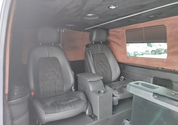 Mercedes-Benz Vito cena 120417 przebieg: 79293, rok produkcji 2018 z Kraków małe 106